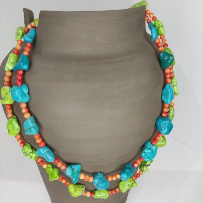 collar piedras