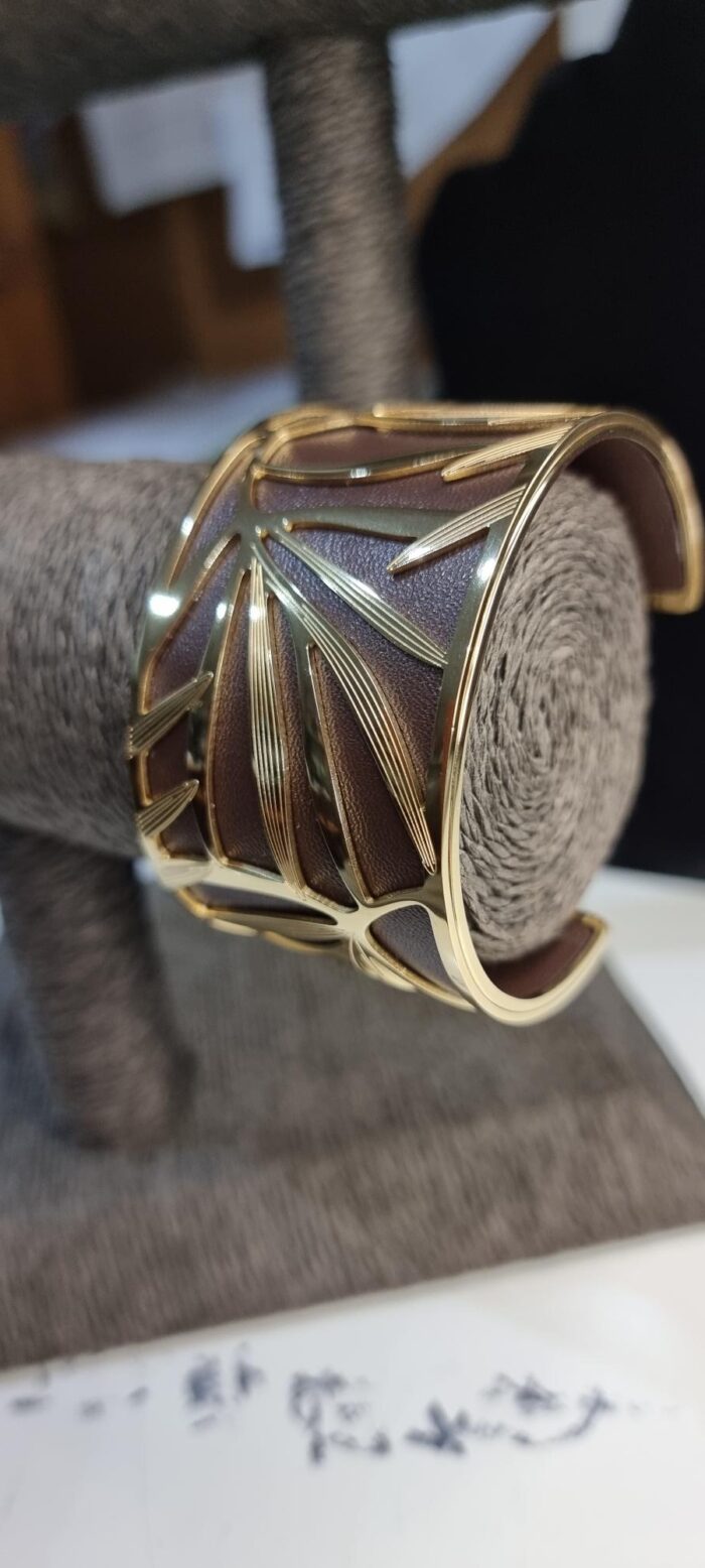 brazalete dorado